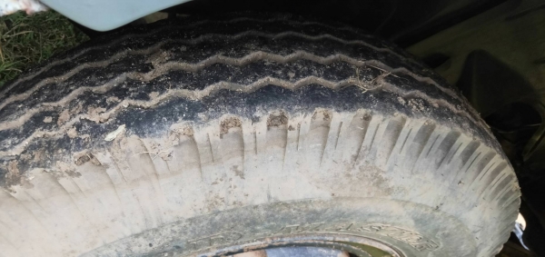 รถบรรทุก 6ล้อดั้มหน้ายาว ยี่ห้อ ISUZU เครื่อง 6BB 145 แรงม้า เสื้อเพลาใหญ่ 200 แรง มีแอร์ ยางดี ภาษี