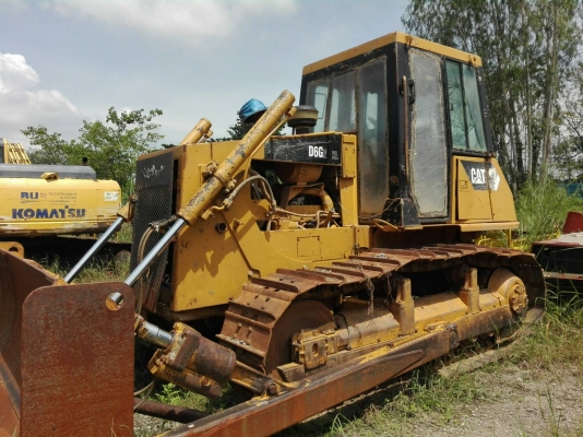 ขายรถแทรกเตอร์ตีนไก่ CAT รุ่น D6G ขายรถแทรกเตอร์ตีนไก่ CAT รุ่น D6G