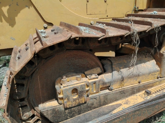 ขายรถแทรกเตอร์ตีนไก่ CAT รุ่น D6G ขายรถแทรกเตอร์ตีนไก่ CAT รุ่น D6G