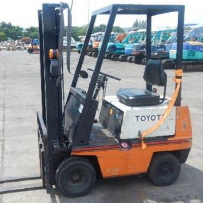 ขาย FORKLIFT TOYOTA 2FGL7 เก่าญี่ปุ่น