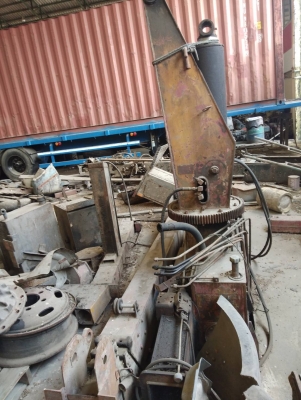 ขาย เครน 3 ตัน ยี่ห้อ UNIC ราคาถุก พร้อมใช้งาน ตามสภาพ