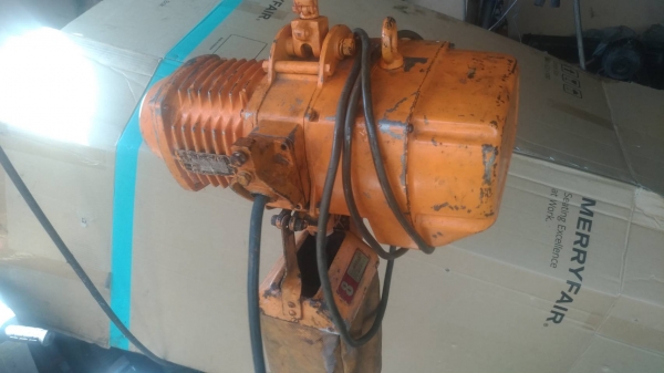 รอกโซ่ไฟฟ้า japan