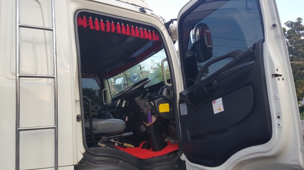 ขายครับ...344 ปี56 ดั้มเตี้ยสามมิตร