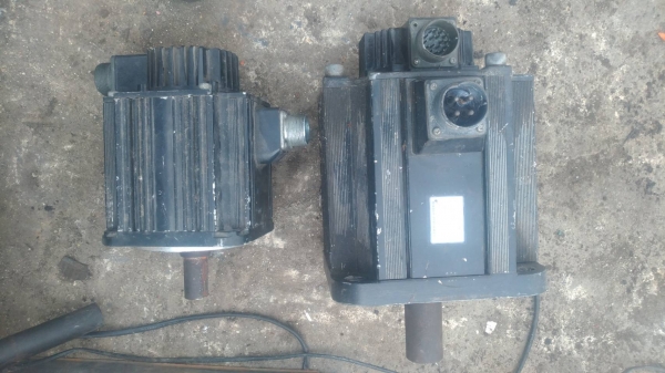 Ac servo มอเตอร์ 2ตัวราคาว่ามาได้เลย