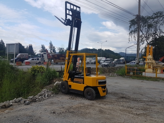 ขายรถยกดีเซล2ตัน