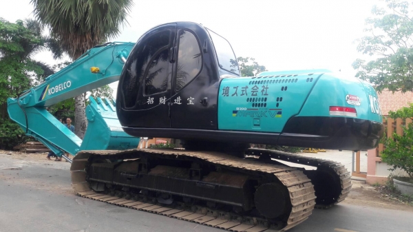 ขายรถแมคโค KOBELCO SK200-Mark Super โทร 095-741-2471 ยินดีให้คำปรึกษาทุกปัญหามีทางออกคับ
