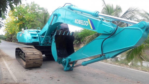 ขายรถแมคโค KOBELCO SK200-Mark Super โทร 095-741-2471 ยินดีให้คำปรึกษาทุกปัญหามีทางออกคับ