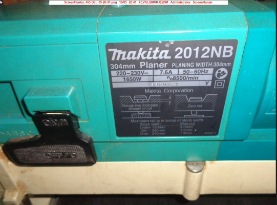 ขายเครื่องรีดไม้ MAKITA รุ่น 2012NB ขนาด 12&quot; ฝาปิดข้างไม่มีครับ