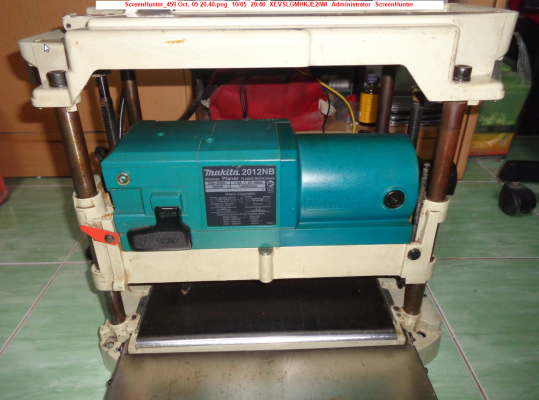ขายเครื่องรีดไม้ MAKITA รุ่น 2012NB ขนาด 12&quot; ฝาปิดข้างไม่มีครับ