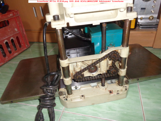 ขายเครื่องรีดไม้ MAKITA รุ่น 2012NB ขนาด 12&quot; ฝาปิดข้างไม่มีครับ