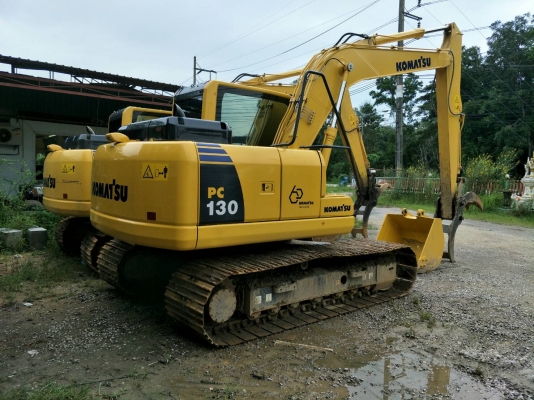 ขายดาวน์รถแบคโฮ KOMATSU PC130-8 ไมล์ 1300 ชม.ขายดาวน์ 300000 หัวคีปพร้อมบุ้งกี๋ มี 2 คัน