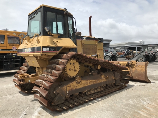 CAT D6M นำเข้าจากญี่ปุ่น ราคาไม่แพง รถสวย สภาพดีครับ