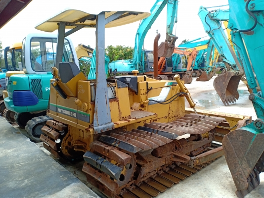 ขายจ้า..รถดันดิน MITSUBISHI BD2G ทู เก่านอกแท้..ใบ70 เดิมๆๆ..ใช้งานมาแค่ 3,xxx ชั่วโมง พร้อมใช้ โทร 089-3818694 จ๊อย ขายจ้า..รถดันดิน MITSUBISHI BD2G ทู เก่านอกแท้..ใบ70 เดิมๆๆ..ใช้งานมาแค่ 3,xxx ชั่วโมง พร้อมใช้ โทร 089-3818694 จ๊อย