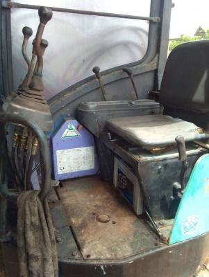 HITACHI 30UR
