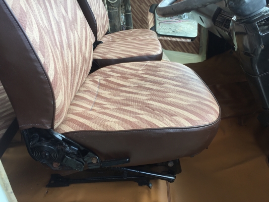 ขาย หัวสิบล้อ HINO F18 สภาพสวยๆ อุปกรณ์ครบ มีขาดีด กันชน