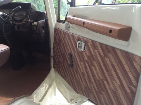 ขาย หัวสิบล้อ HINO F18 สภาพสวยๆ อุปกรณ์ครบ มีขาดีด กันชน