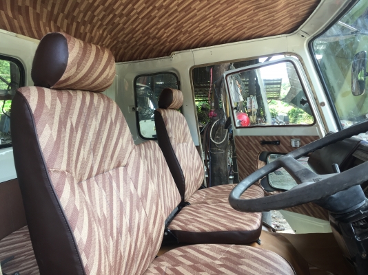 ขาย หัวสิบล้อ HINO F18 สภาพสวยๆ อุปกรณ์ครบ มีขาดีด กันชน