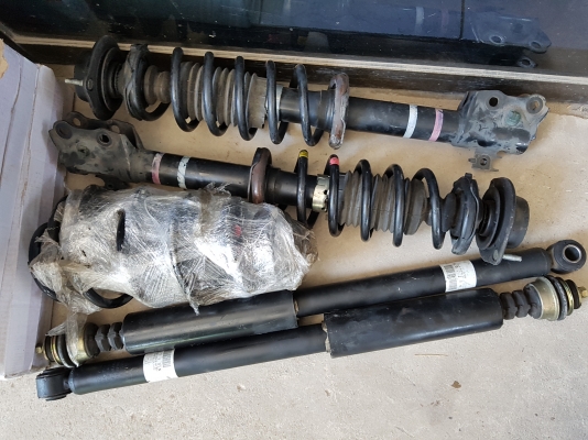 ขายโช๊ค หน้า หลัง toyota bb ตัวใหม่ 2010