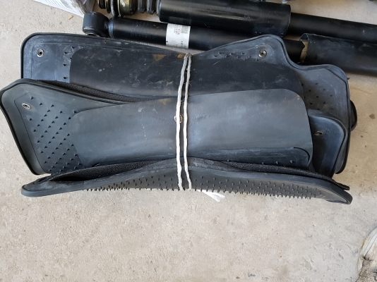 ขายโช๊ค หน้า หลัง toyota bb ตัวใหม่ 2010