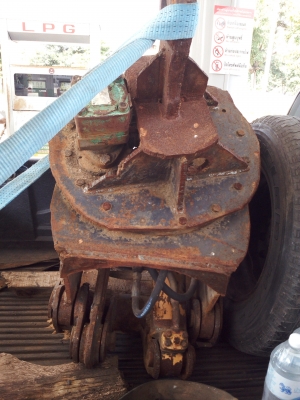 ขายปากคีบไม้หมุนได้รอบ 35000 บาท