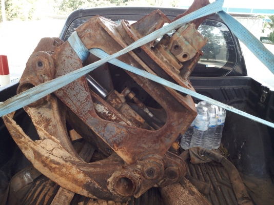 ขายปากคีบไม้หมุนได้รอบ 35000 บาท