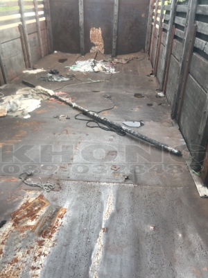 ขายด่วน กระบะ ใส่10ล้อ ยาว 6.10 กว้าง2.50. ใส่ Rocky พื้นปูเหล็ก ขาย 15000 บาท