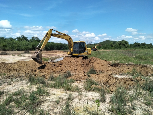 ขายKomatsuPc100-6 ราคาต่อรอง เจ้าของขายเอง 085-0570914