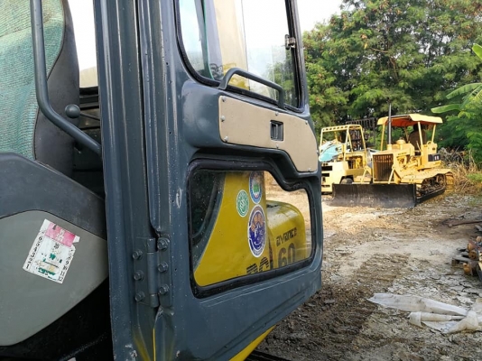 ขายด่วน!! KOMATSU PC70-7 สภาพสวยค่ะ