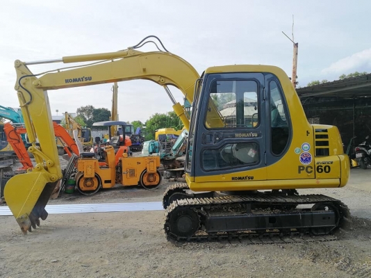 ขายด่วน!! KOMATSU PC70-7 สภาพสวยค่ะ