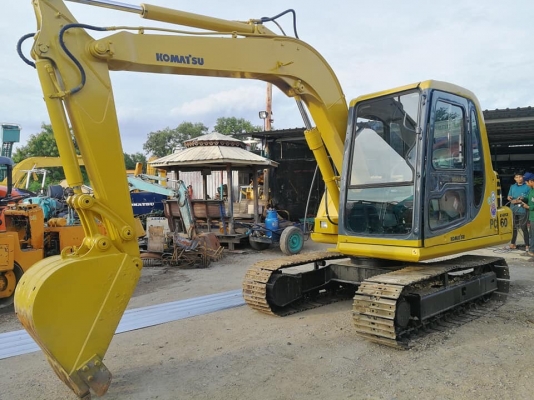 ขายด่วน!! KOMATSU PC70-7 สภาพสวยค่ะ