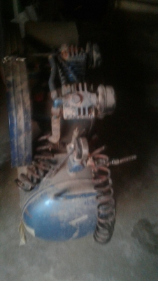 ปั้มลม  พร้อมใช้งาน   ราคา 4000   บาท   จ. ศรีสะเกษ   สอบถามเพิ่ม 098 668-3479 dtac 094 283-9369 สิทธิ์ คับ