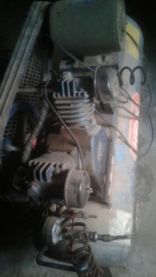 ปั้มลม  พร้อมใช้งาน   ราคา 4000   บาท   จ. ศรีสะเกษ   สอบถามเพิ่ม 098 668-3479 dtac 094 283-9369 สิทธิ์ คับ