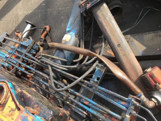 ขายเฮี้ยบเก่านอก3ตัน 2ชักปอกเหลี่ยมสวยๆ69000รองได้0877477672