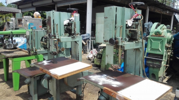 เลื่อยผ่าไม้ญี่ปุ่น HITACHI BANDSAW JAPAN มอเตอร์ 2 HP 380V Max Cut : 315 mm(12&rdquo;)/ Blade Size 