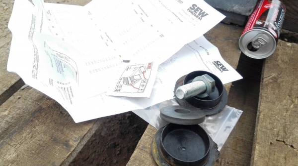 มอเตอร์เกียร์ของใหม่ SEW Eurodrive 7.5 HP ทด 1:25 (57rpm) 380V ของเก็บสแปใหม่