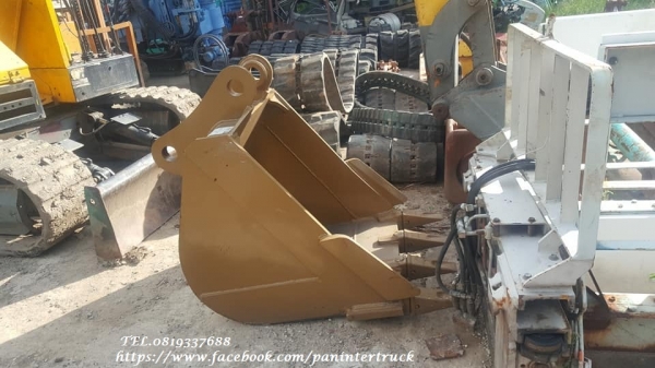 สินค้าใหม่ งานนำเข้า ประกอบนอกBUCKETบุ๊งกี๋สำหรับรถขุดไซค์100 ,120 สลัก65มิล/4ฟัน/มีบ่า/มีปีก/ปากกว้าง:32นิ้ว(81cm.)