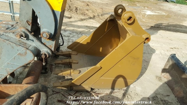 สินค้าใหม่ งานนำเข้า ประกอบนอกBUCKETบุ๊งกี๋สำหรับรถขุดไซค์100 ,120 สลัก65มิล/4ฟัน/มีบ่า/มีปีก/ปากกว้าง:32นิ้ว(81cm.)