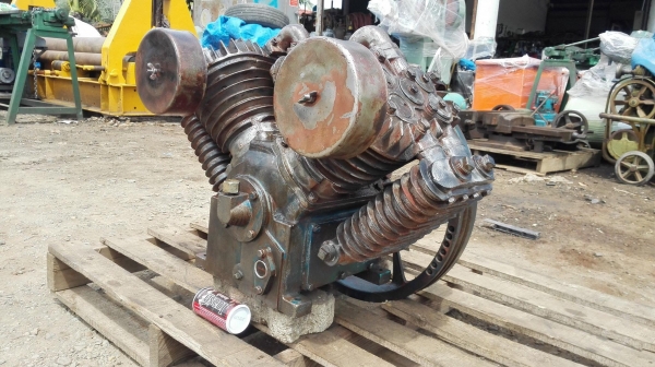 หัวปั้มลมงานนอก USA ขนาด 10 HP ของประมูลราชการใช้พ่นสีกลมทาง ของสภาพใหม่เก่าเก็บกรองอากาศไม่เห็นฝุ่นใหม่กริ้บ หัวปั้มลมงานนอก USA ขนาด 10 HP ของประมูลราชการใช้พ่นสีกลมทาง ของสภาพใหม่เก่าเก็บกรองอากาศไม่เห็นฝุ่นใหม่กริ้บ