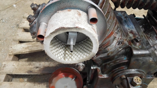 หัวปั้มลมงานนอก USA ขนาด 10 HP ของประมูลราชการใช้พ่นสีกลมทาง ของสภาพใหม่เก่าเก็บกรองอากาศไม่เห็นฝุ่นใหม่กริ้บ หัวปั้มลมงานนอก USA ขนาด 10 HP ของประมูลราชการใช้พ่นสีกลมทาง ของสภาพใหม่เก่าเก็บกรองอากาศไม่เห็นฝุ่นใหม่กริ้บ