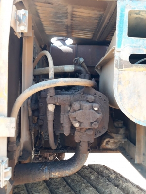 ขายรถแบคโฮ KOMATSU PC200-5 บูมยาวคอนโทนสั้นไฟฟ้าเต็ม