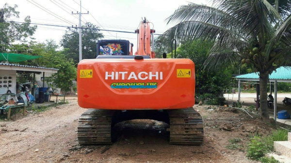ขายแบคโฮ HITACHI.ZX200-5G.ทำงาน 13,000 ราคา 1,850,000 ต่อรอง
