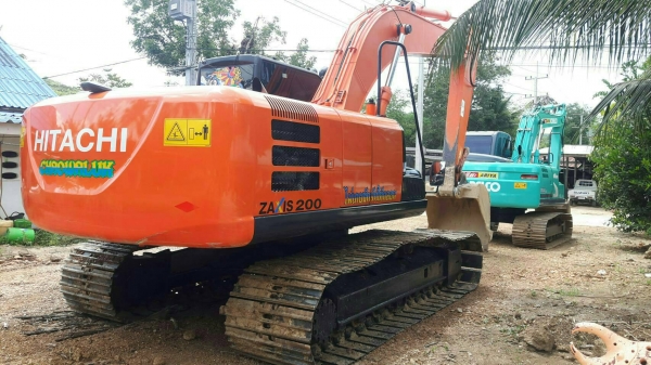 ขายแบคโฮ HITACHI.ZX200-5G.ทำงาน 13,000 ราคา 1,850,000 ต่อรอง
