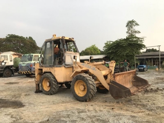 ขาย 265,000 รถตักหน้าขุดหลัง FOREDIL 4013C เครื่องดี เกียร์แรง ยางสวย ระบบพร้อมใช้ เอกสารชื่อขาย  รถอยู่  นครปฐม โทร 0610710295  สนใจ รายการสินค้า อื่นๆ ที่ เว็ปไชค์ Truck2Hand https://www.truck2hand.com/index.php?actions=content/search&amp;member_id=1361