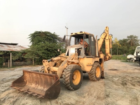 ขาย 265,000 รถตักหน้าขุดหลัง FOREDIL 4013C เครื่องดี เกียร์แรง ยางสวย ระบบพร้อมใช้ เอกสารชื่อขาย  รถอยู่  นครปฐม โทร 0610710295  สนใจ รายการสินค้า อื่นๆ ที่ เว็ปไชค์ Truck2Hand https://www.truck2hand.com/index.php?actions=content/search&amp;member_id=1361