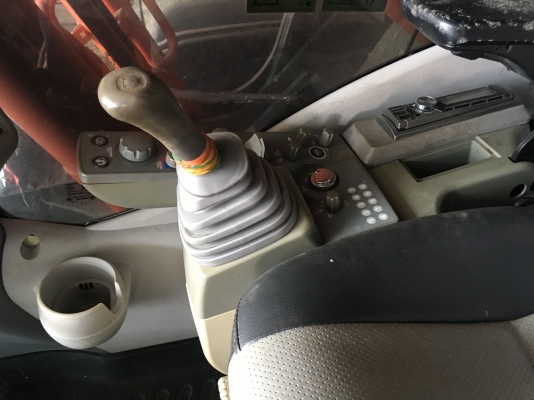 ขายรถแบคโฮ HITACHI ZX200-5G ปี 2013 ใช้งานเพียง 6 พันชั่วโมง รถใช้ในโรงงานน้ำตาล สภาพนางฟ้า สวย แน่น เต็ม ทำงานสมบูรณ์ทุกระบบ เอกสารเล่มทะเบียน