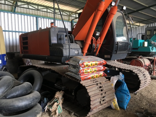 ขายรถแบคโฮ HITACHI ZX200-5G ปี 2013 ใช้งานเพียง 6 พันชั่วโมง รถใช้ในโรงงานน้ำตาล สภาพนางฟ้า สวย แน่น เต็ม ทำงานสมบูรณ์ทุกระบบ เอกสารเล่มทะเบียน