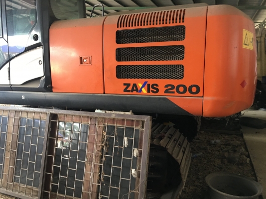 ขายรถแบคโฮ HITACHI ZX200-5G ปี 2013 ใช้งานเพียง 6 พันชั่วโมง รถใช้ในโรงงานน้ำตาล สภาพนางฟ้า สวย แน่น เต็ม ทำงานสมบูรณ์ทุกระบบ เอกสารเล่มทะเบียน