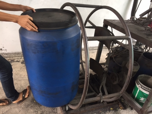 ขายด่วน! เครื่องช่วยผสม ทุ่นแรงการผสมน้ำหนัก 100 kg ขายด่วน! เครื่องช่วยผสม ทุ่นแรงการผสมน้ำหนัก 100 kg