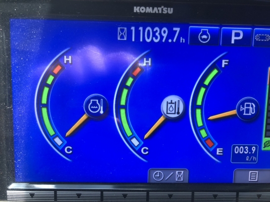 ขายด่วน KOMATSU PC200-8MO สภาพสวยพร้อมใช้งาน เครื่องปั้มดีเยี่ยม ไฟฟ้าสมบูรณ์ พร้อมลุยงาน เอกสารเล่มทะเบียน สนใจสอบถาม 093 0764943  คุณ ตั้ม