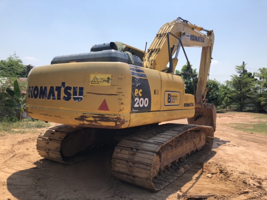 ขายด่วน KOMATSU PC200-8MO สภาพสวยพร้อมใช้งาน เครื่องปั้มดีเยี่ยม ไฟฟ้าสมบูรณ์ พร้อมลุยงาน เอกสารเล่มทะเบียน สนใจสอบถาม 093 0764943  คุณ ตั้ม